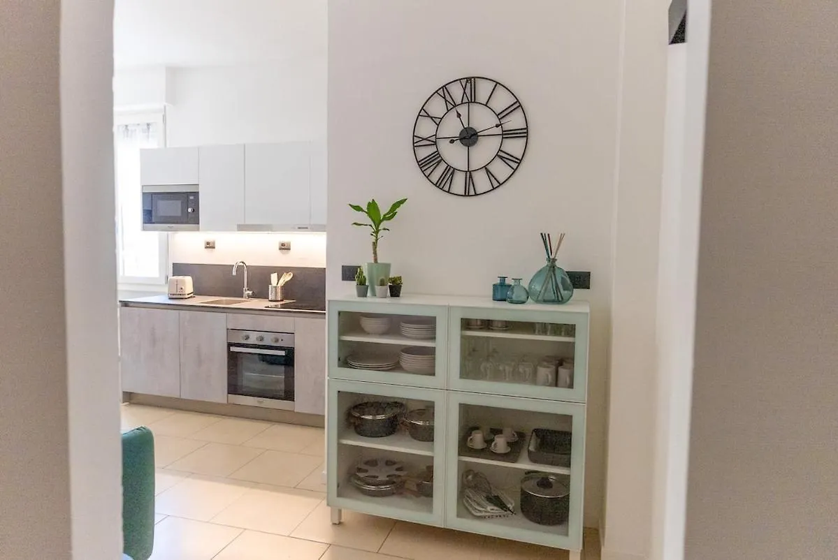 Modern Cosy Apartment Near Florence City Center 0*,  Italy